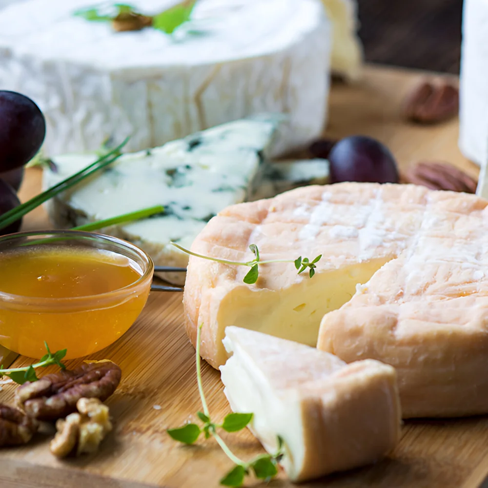 O Delice Du Corbeau Fromagerie Chateauneuf Sur Loire Munster