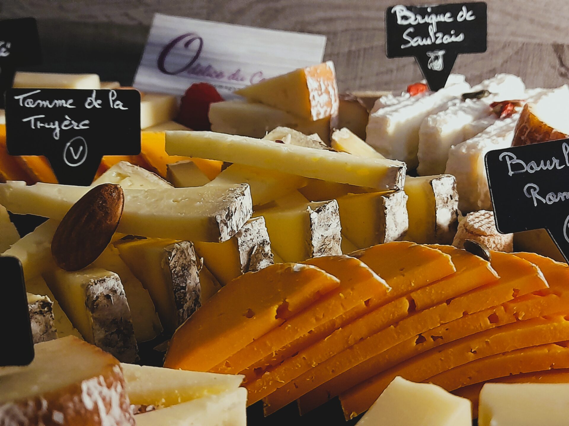 O Delice Du Corbeau Fromagerie Chateauneuf Sur Loire 20250104 144039 Edit 20250110164642