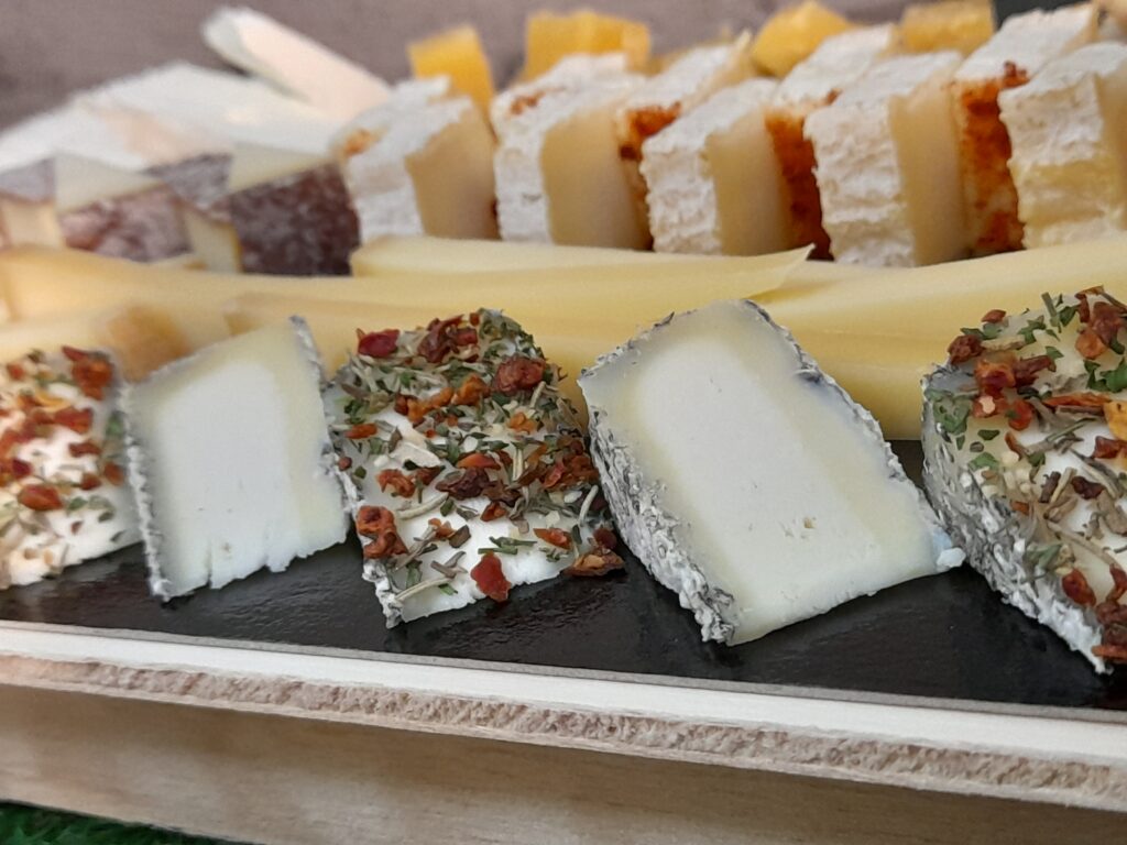O Delice Du Corbeau Fromagerie Chateauneuf Sur Loire 20250313 115220 1