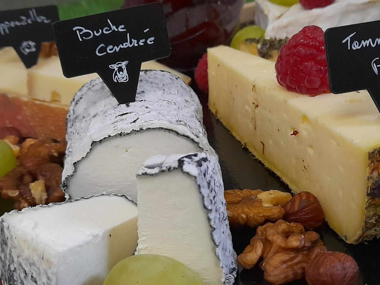O Delice Du Corbeau Fromagerie Chateauneuf Sur Loire 20250726 145640